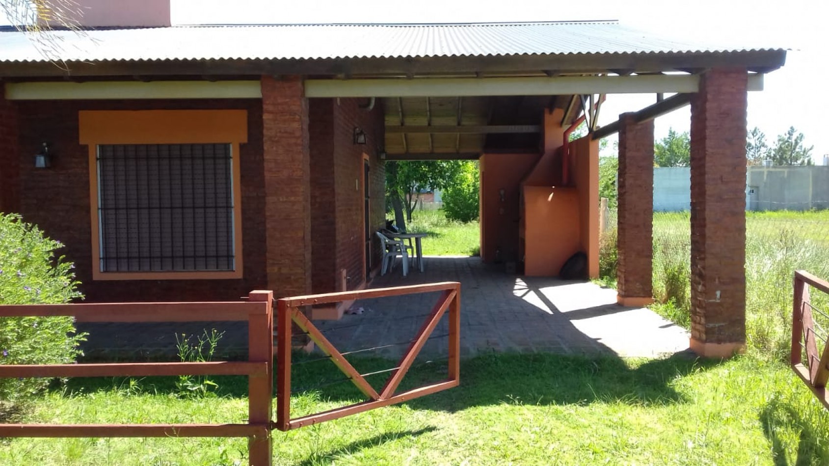 CASA EN PUEBLO BELGRANO