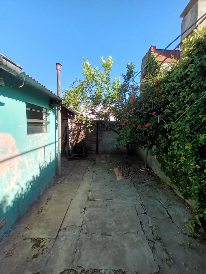 Casa en barrio Tomas de Rocamora