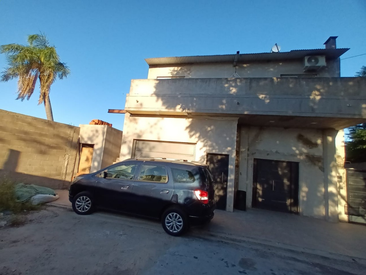 Casa y dpto en Venta