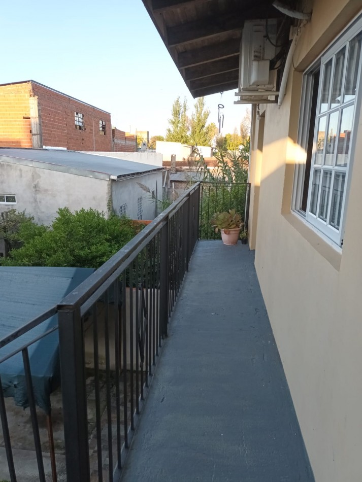 URQUIZA 179- EN VENTA :CASA + 4 DPTOS