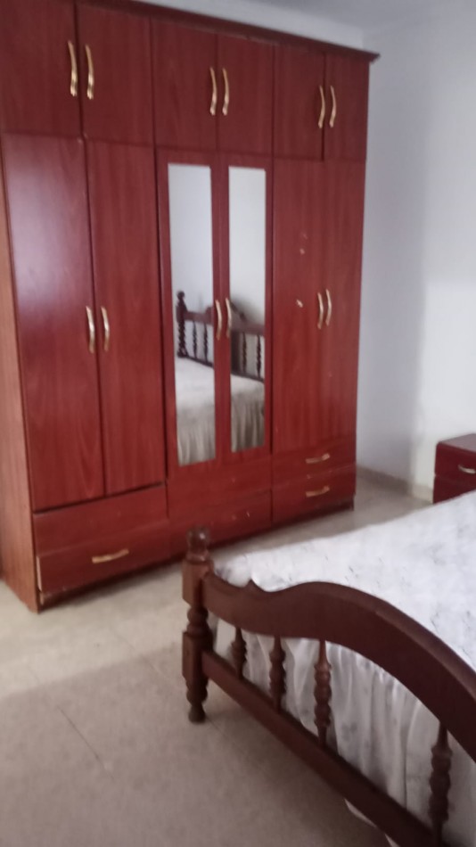 CASA CON PILETA SOBRE ACCESO SUR