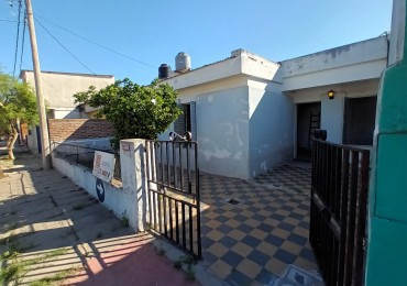 Casa en barrio Tomas de Rocamora