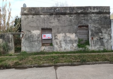 A UNA CUADRA MERCADO MUNILLA